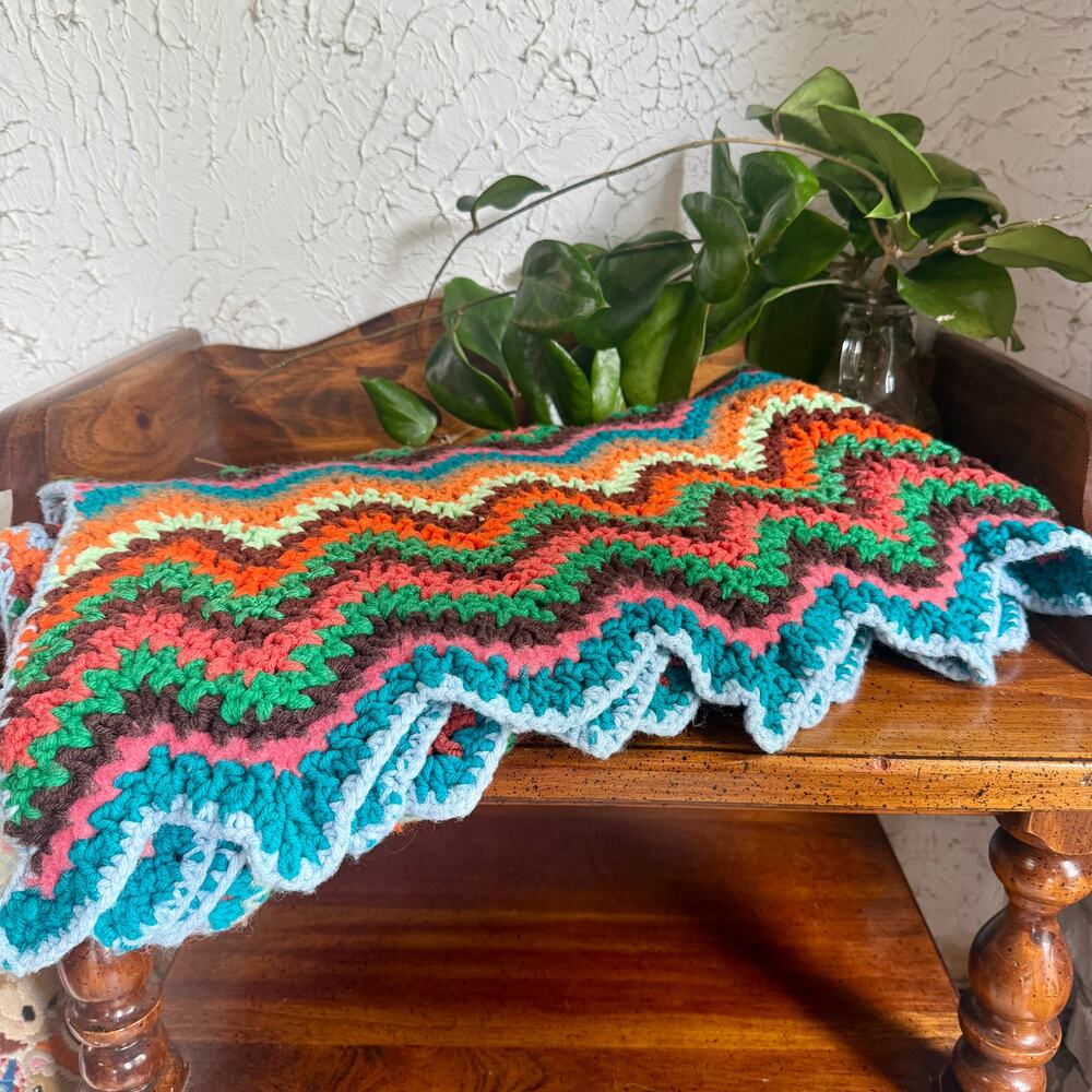Vintage Handmade Crochet Afghan Throw Blanket Zig Zag Ripple Boho Retro 48x44 - Picture 2 of 8